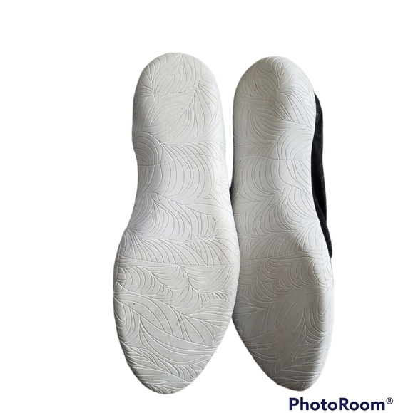 LACOSTE Ballet - Picture 6 of 8